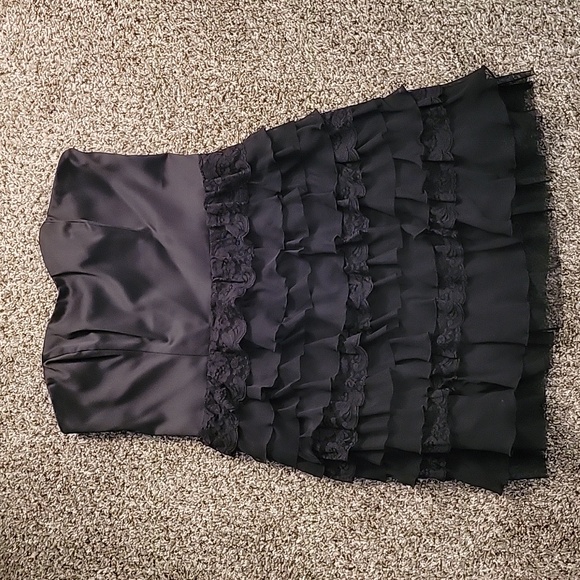 Express Dress - Picture 1 of 7